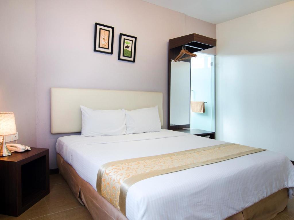 Eight Days Boutique Hotel - Mount Austin Johor Bahru Eksteriør billede