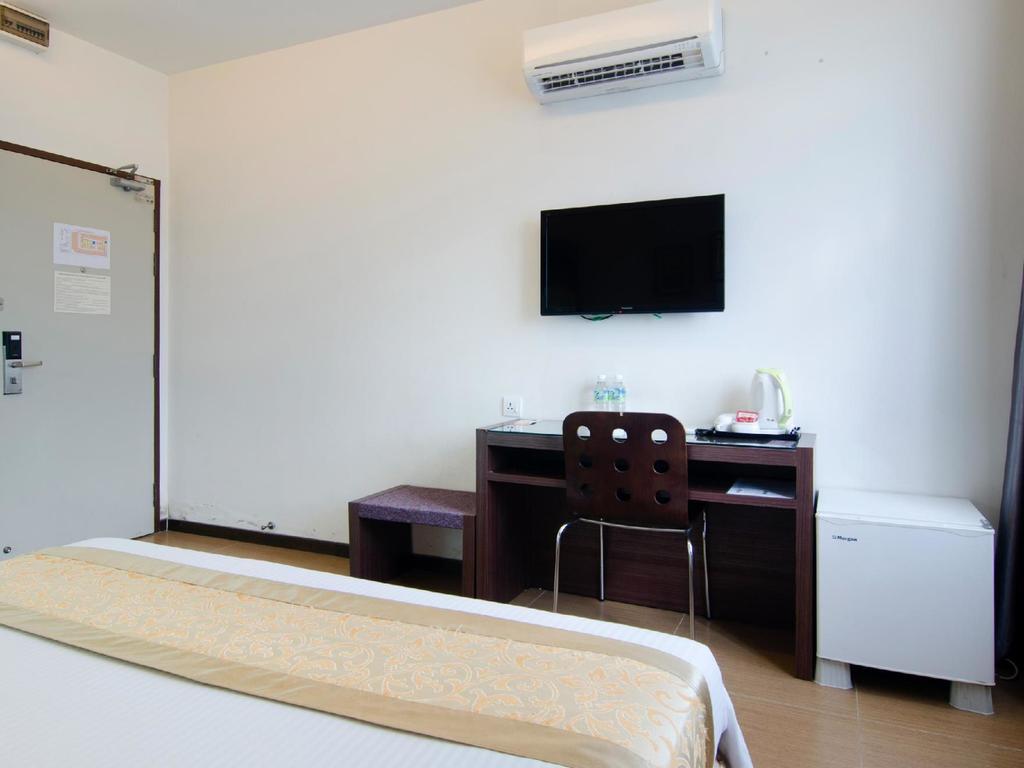 Eight Days Boutique Hotel - Mount Austin Johor Bahru Eksteriør billede