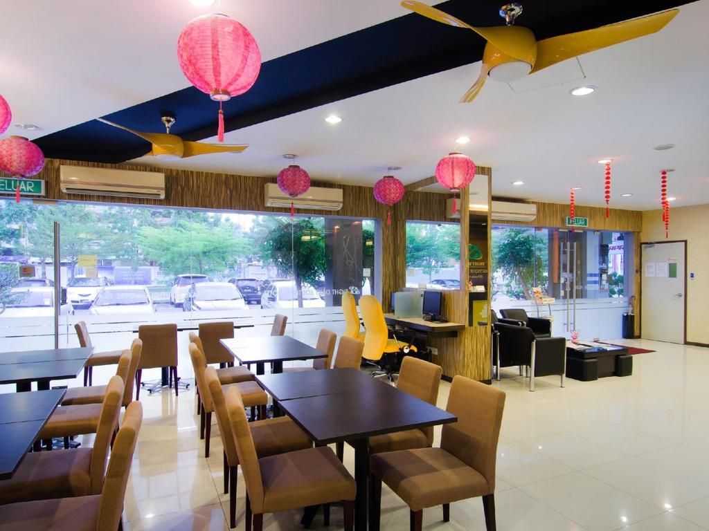 Eight Days Boutique Hotel - Mount Austin Johor Bahru Eksteriør billede